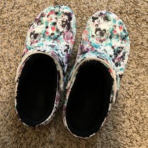 SOLD ON EBAY.Black fuzzy Crocs size 8 womens